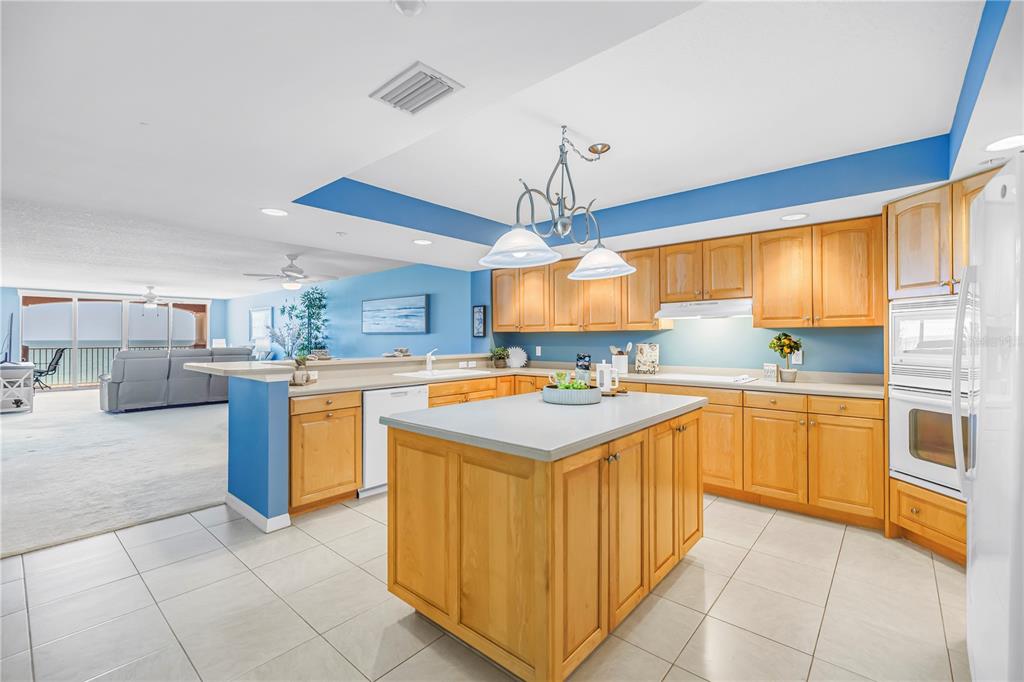 16326 Gulf Boulevard, Unit 308 Redington Beach, FL 33708 - Photo 5 of 57