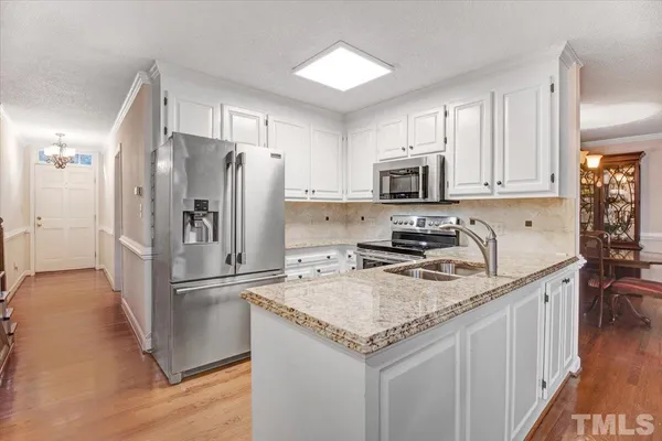 $499,900 | 20 Wallace Lane, Lillington, NC 27546