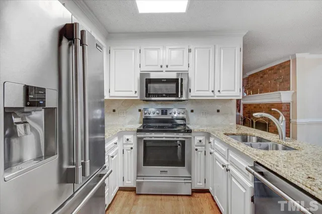 $499,900 | 20 Wallace Lane, Lillington, NC 27546