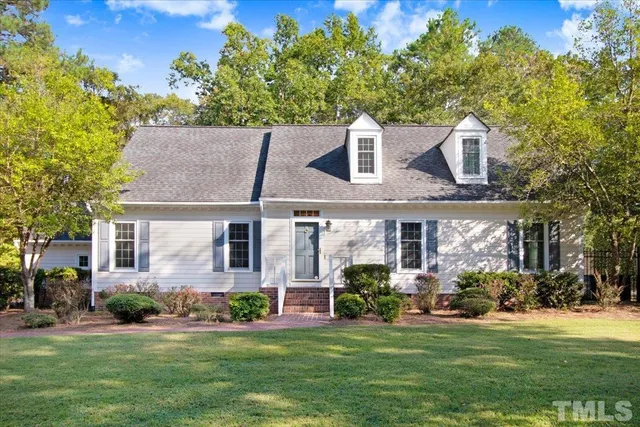 $499,900 | 20 Wallace Lane, Lillington, NC 27546
