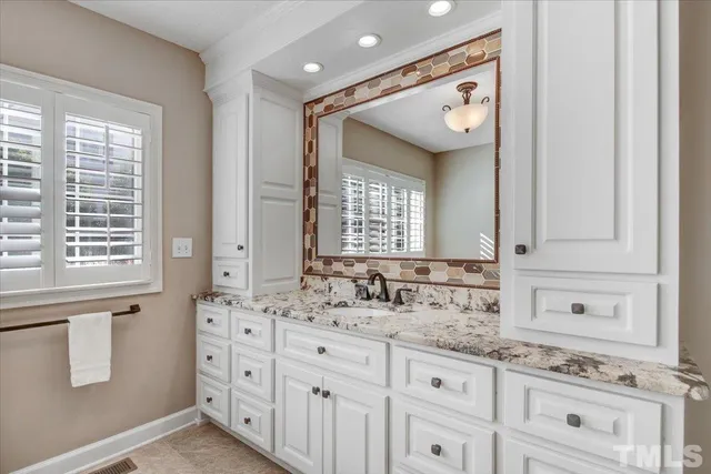 $499,900 | 20 Wallace Lane, Lillington, NC 27546