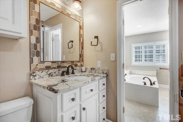 $499,900 | 20 Wallace Lane, Lillington, NC 27546
