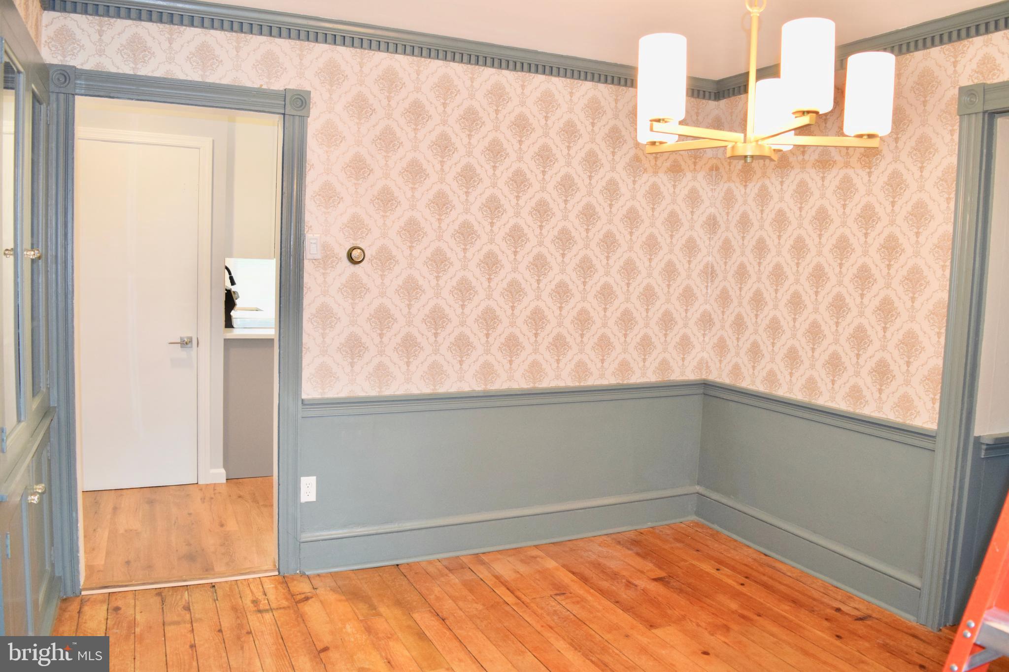 136 Landenberg Road Landenberg, PA 19350 - Photo 15 of 33 Large dining off kitchen