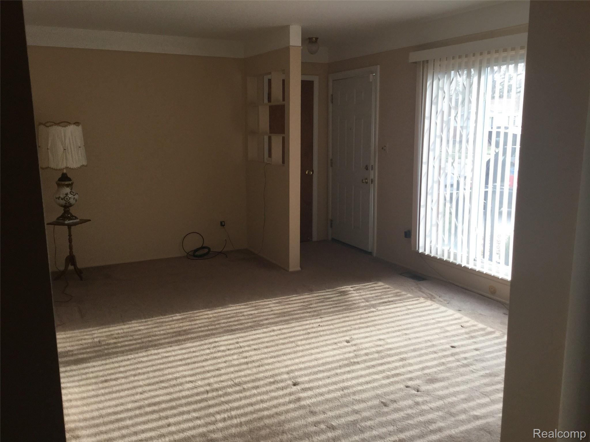 11755 Engleman Road Warren, MI 48089 - Photo 9 of 14 404558ED-B664-4C51-9E91-9F0FAFC632AD.jpeg