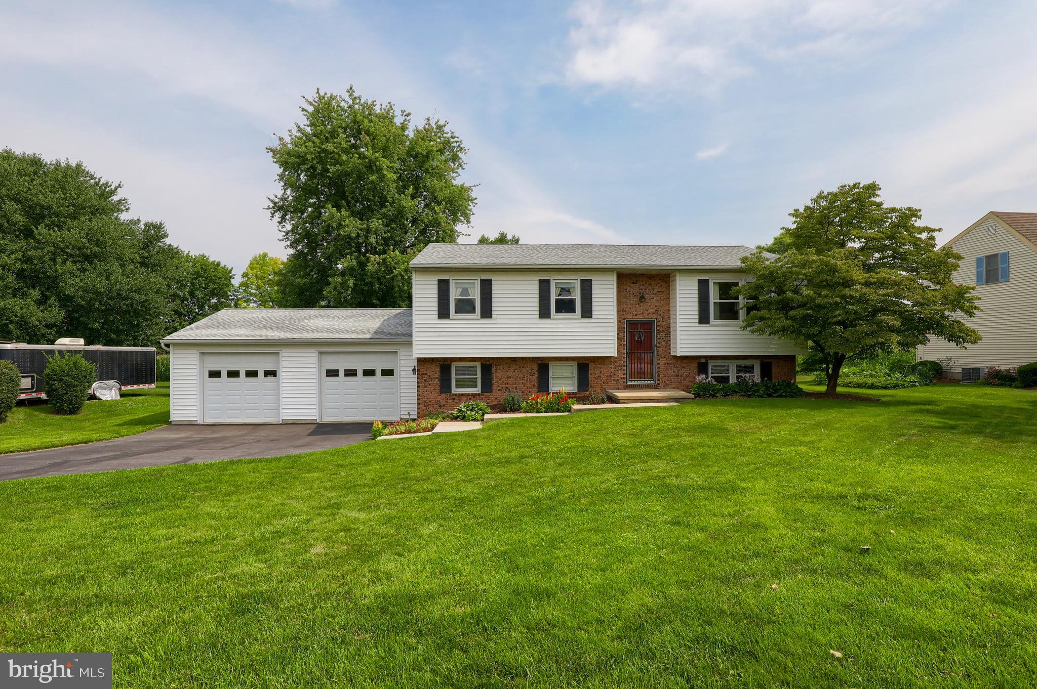 514 Wagonwheel Road Lititz, PA 17543 - Photo 1 of 32 Gallery Image 1