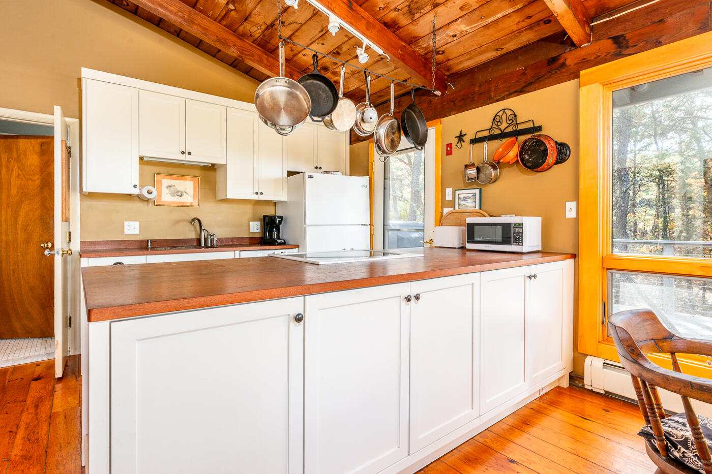 11 Anawan Road Wellfleet, MA 02667 - Photo 8 of 47 kitchen1