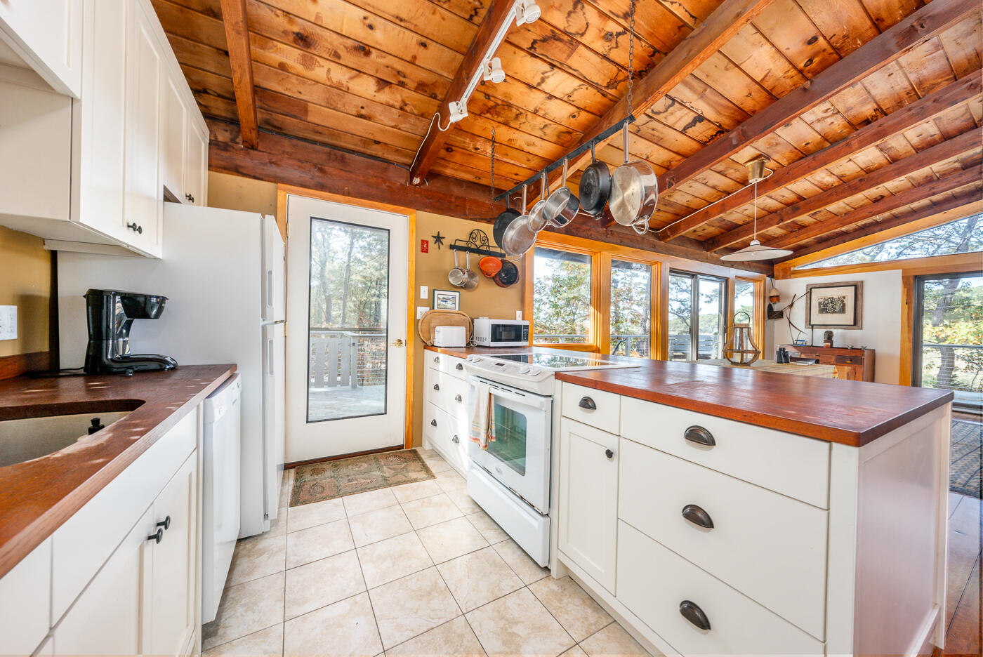 11 Anawan Road Wellfleet, MA 02667 - Photo 9 of 47 kitchen2