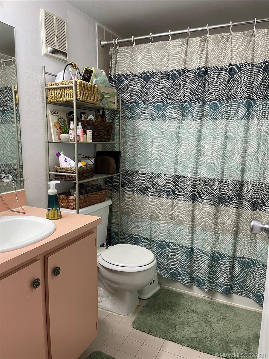 8200 Southwest 210th Street, Unit 210 Cutler Bay, FL 33189 - Photo 12 of 16