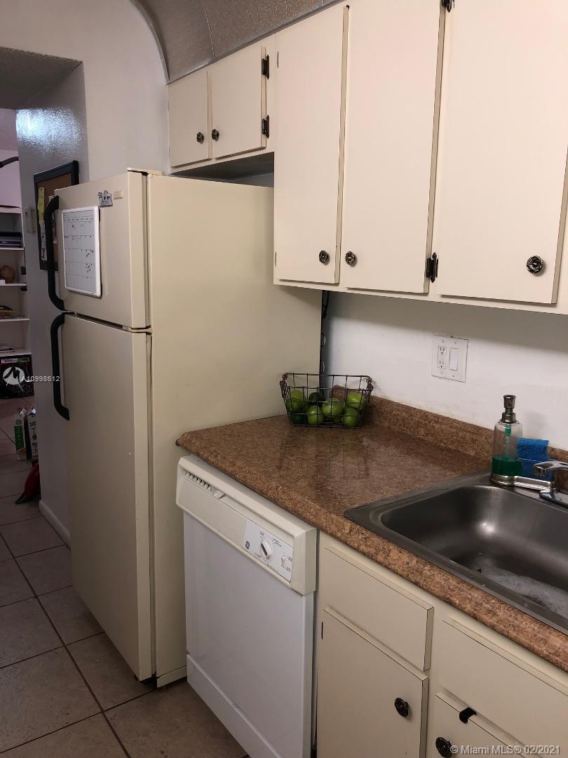 8200 Southwest 210th Street, Unit 210 Cutler Bay, FL 33189 - Photo 13 of 16
