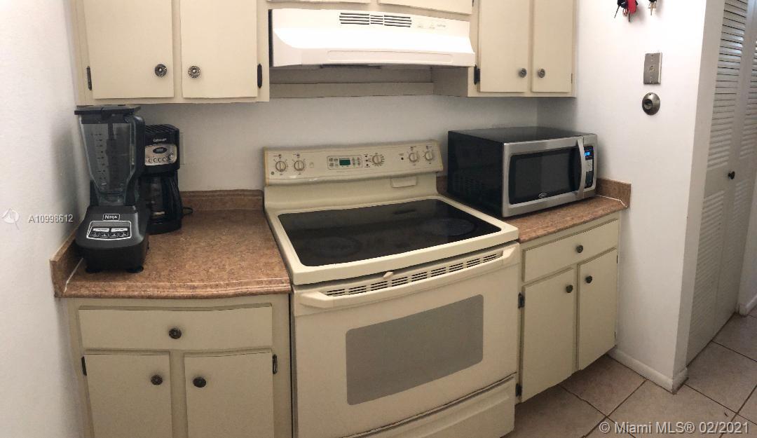 8200 Southwest 210th Street, Unit 210 Cutler Bay, FL 33189 - Photo 14 of 16