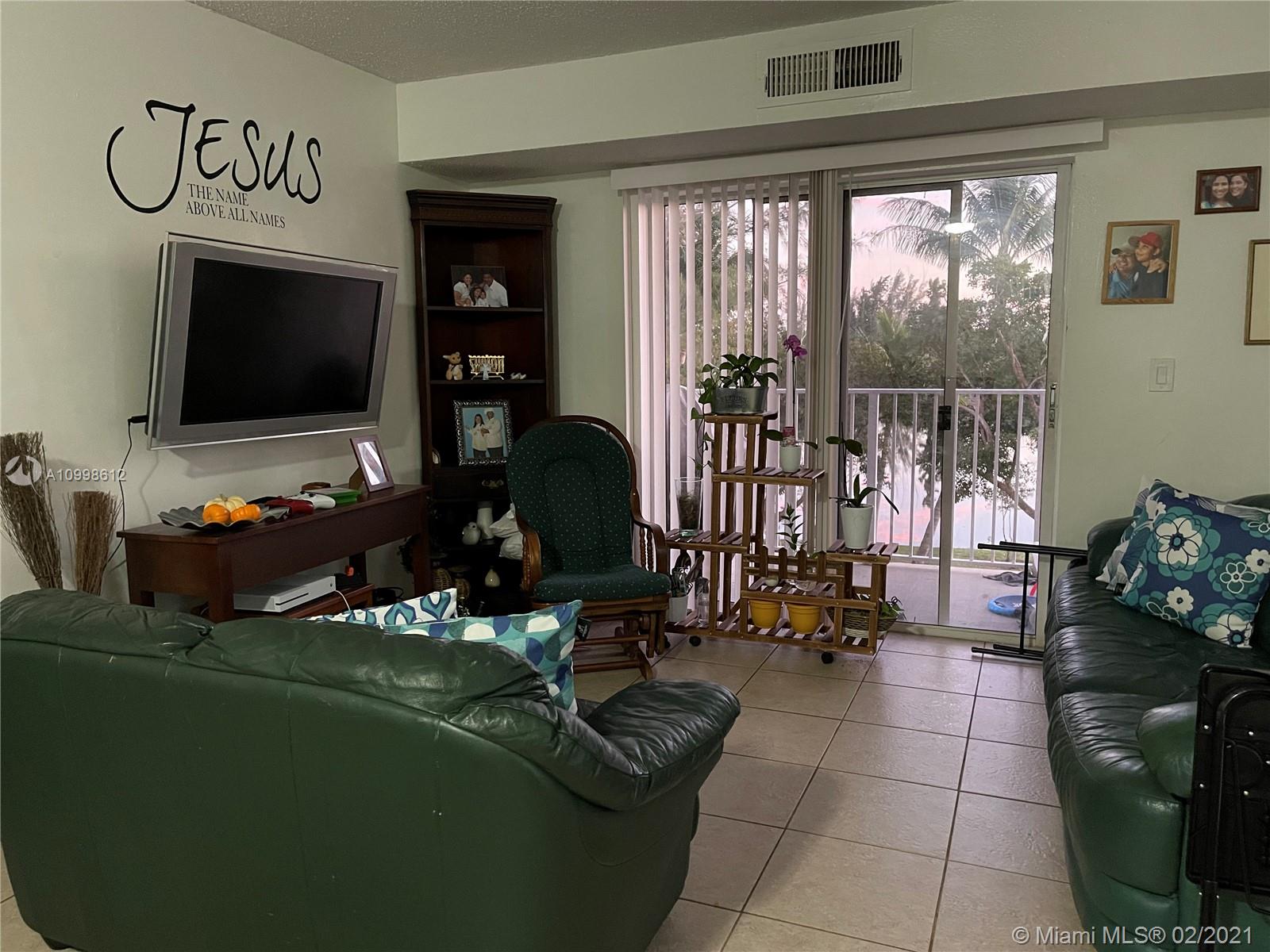 8200 Southwest 210th Street, Unit 210 Cutler Bay, FL 33189 - Photo 4 of 16