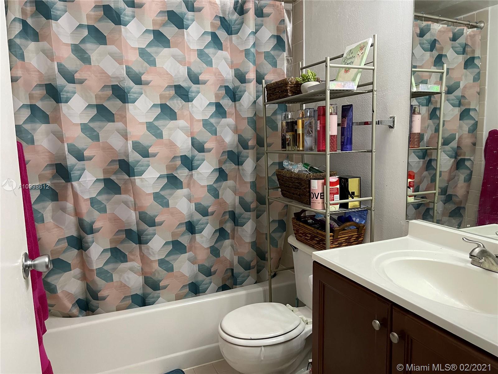 8200 Southwest 210th Street, Unit 210 Cutler Bay, FL 33189 - Photo 10 of 16