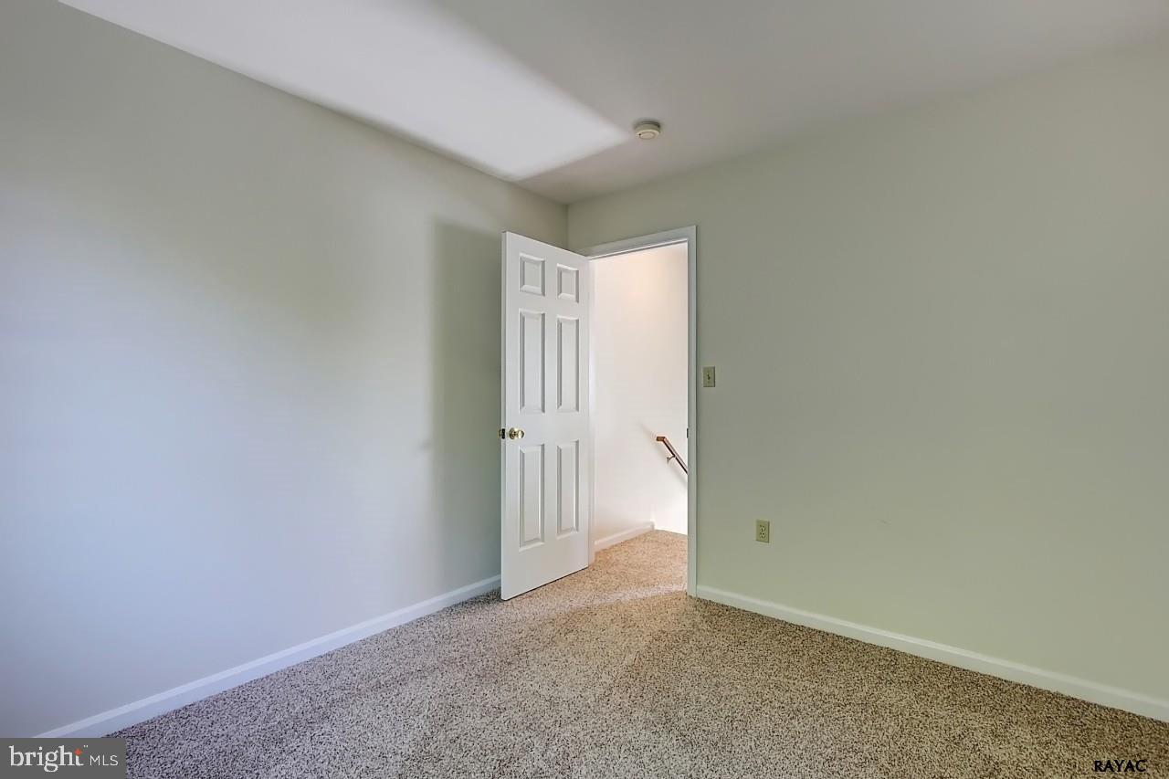 126 Country Ridge Drive Red Lion, PA 17356 - Photo 18 of 25