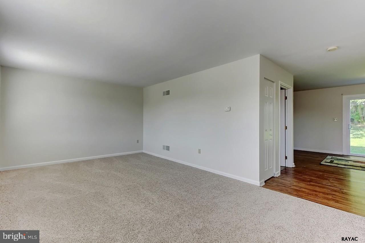 126 Country Ridge Drive Red Lion, PA 17356 - Photo 3 of 25