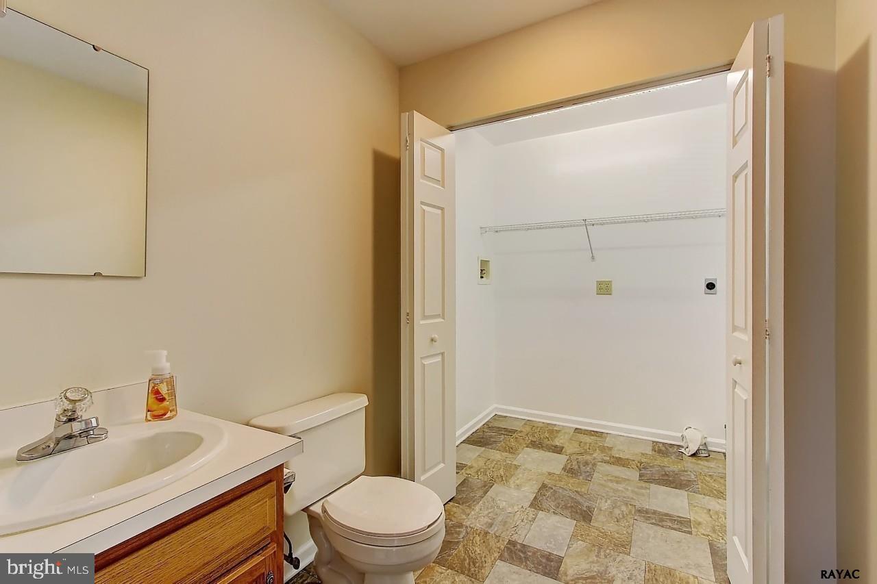 126 Country Ridge Drive Red Lion, PA 17356 - Photo 10 of 25