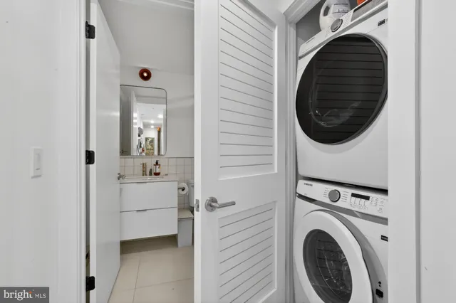 $2,533 | 2007 Cambridge Street, Unit 10, Philadelphia, PA 19130