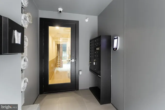 $2,533 | 2007 Cambridge Street, Unit 10, Philadelphia, PA 19130