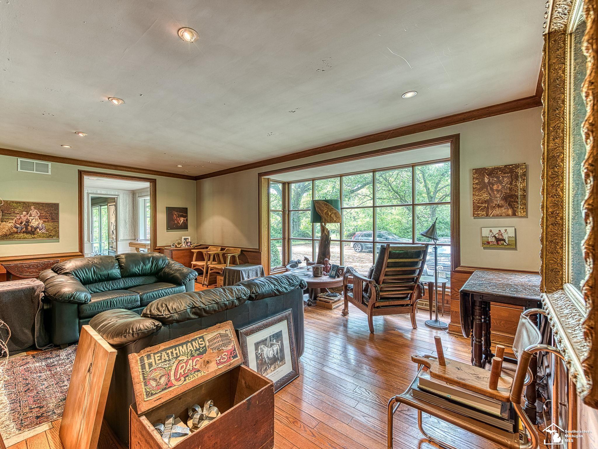 4030 Section Road Lambertville, MI 48144 - Photo 20 of 51 50144191-917f268c-501d-49b0-8e77-e1ebfb2f7484.JPG