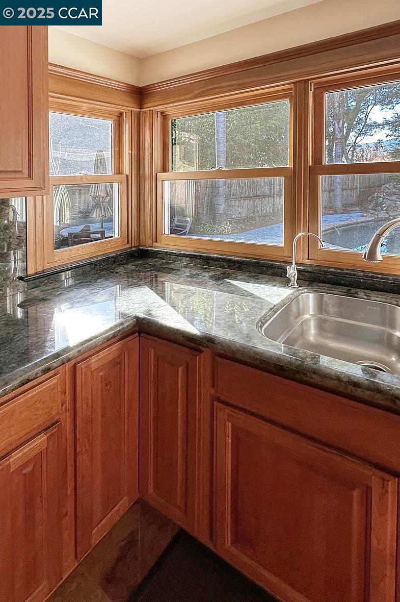 5574 Paseo Navarro Pleasanton, CA 94566 - Photo 8 of 15