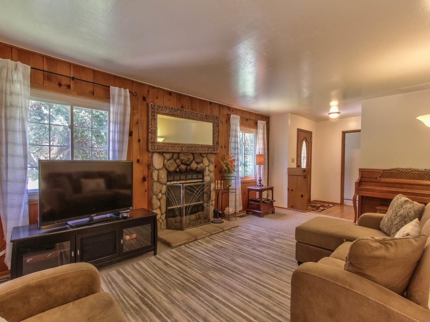 291 Maher Road Watsonville, CA 95076 - Photo 8 of 21 Gallery Image 8
