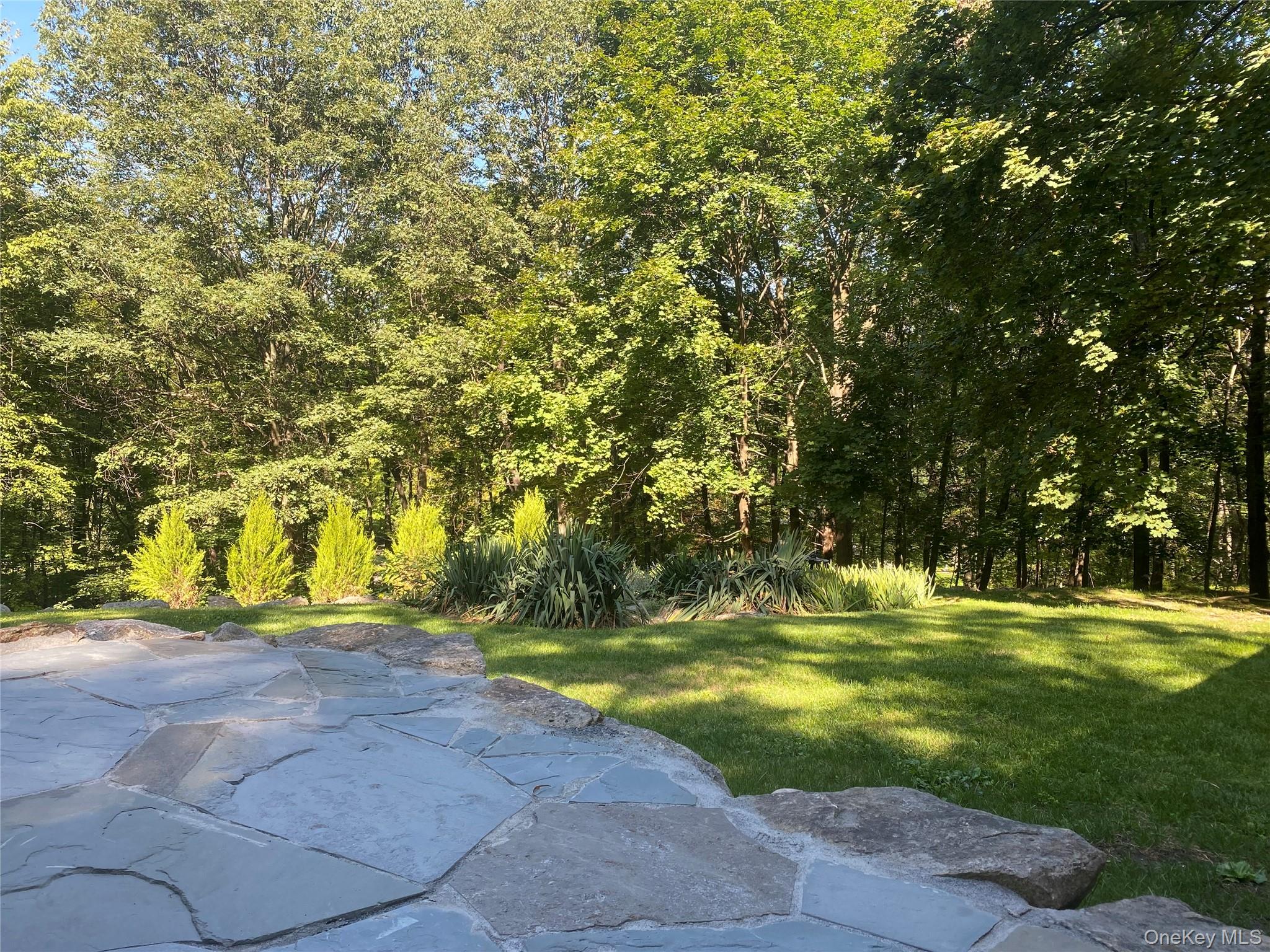 98 Travis Corners Road Garrison, NY 10524 - Photo 15 of 17 View of green lawn