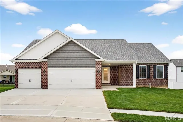 $467,500 | 845 Mohave Court, Shiloh, IL 62221