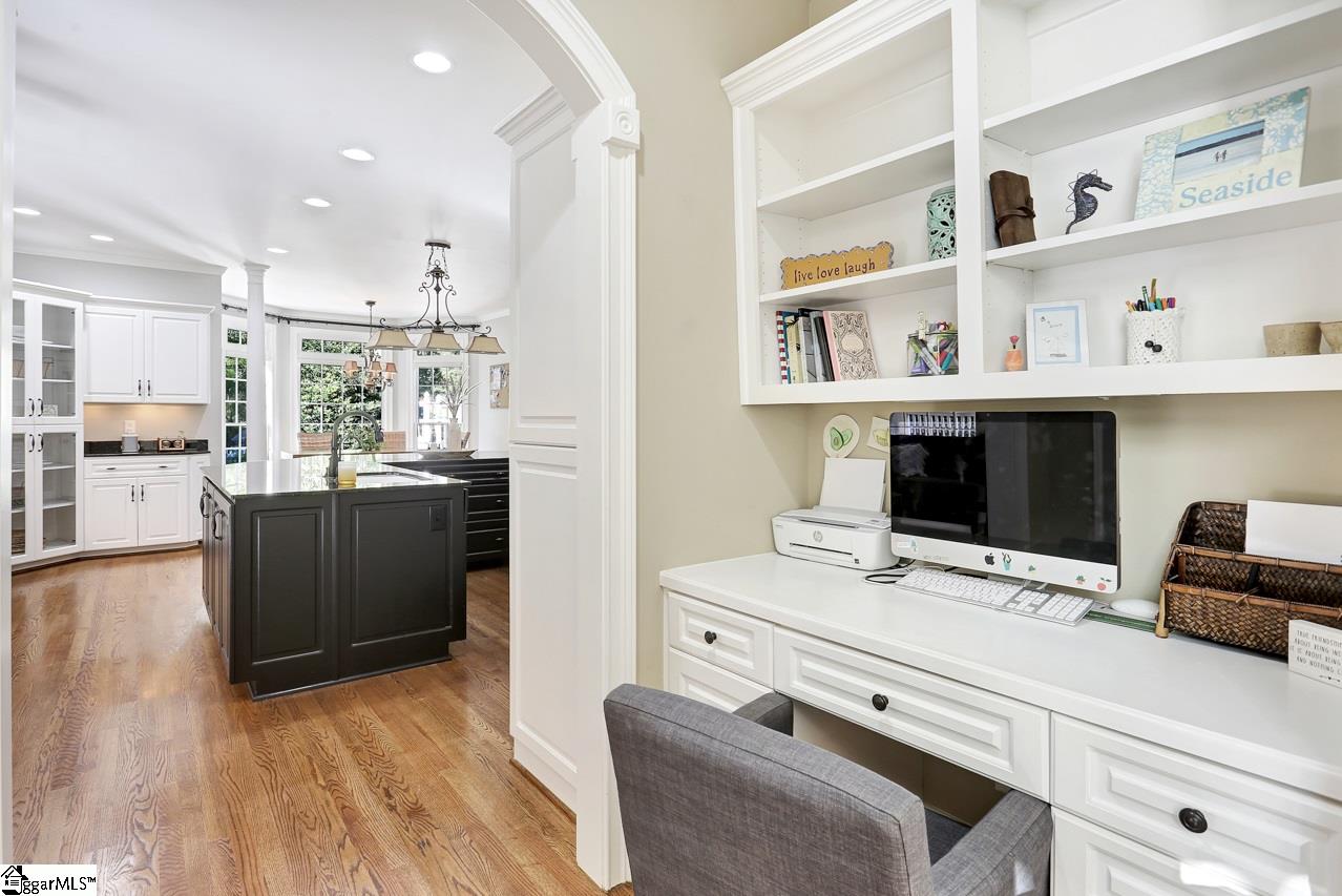 216 Hammett Road Greer, SC 29650 - Photo 14 of 36 Gallery Image 14