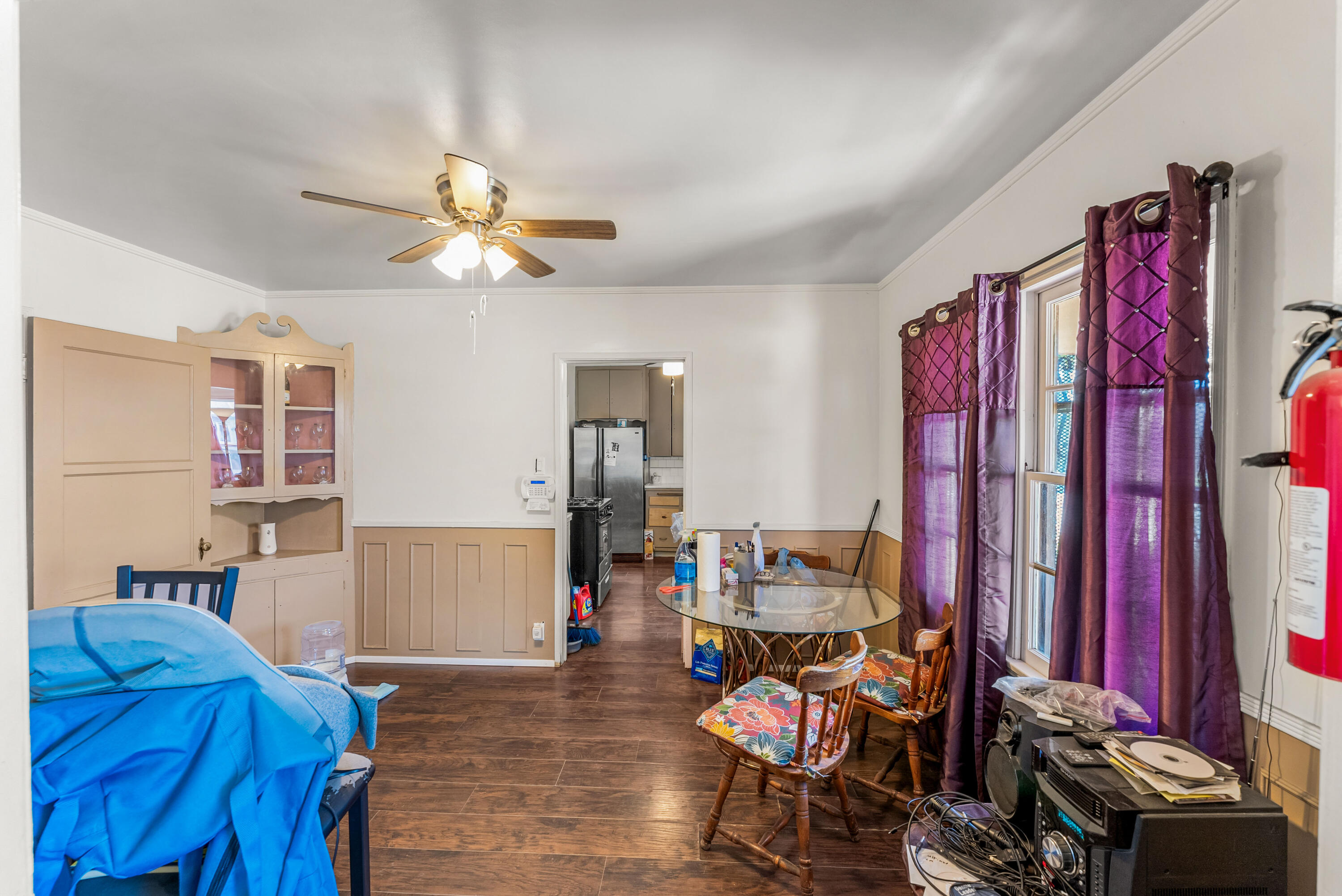 620 South Chester Avenue Compton, CA 90221 - Photo 7 of 32 a view of a workspace with furniture and toys