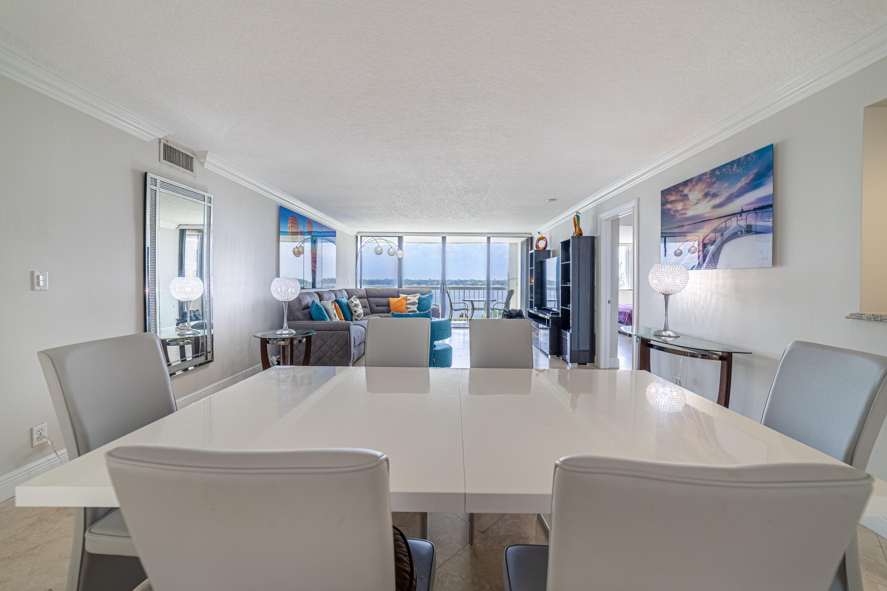 3250 South Ocean Boulevard, Unit 507N Palm Beach, FL 33480 - Photo 28 of 56 Dining Area-Livingroom