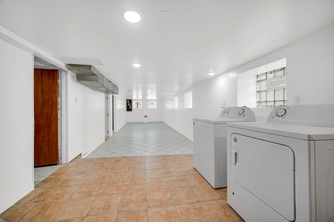 900 North Springfield Avenue Chicago, IL 60651 - Photo 18 of 24