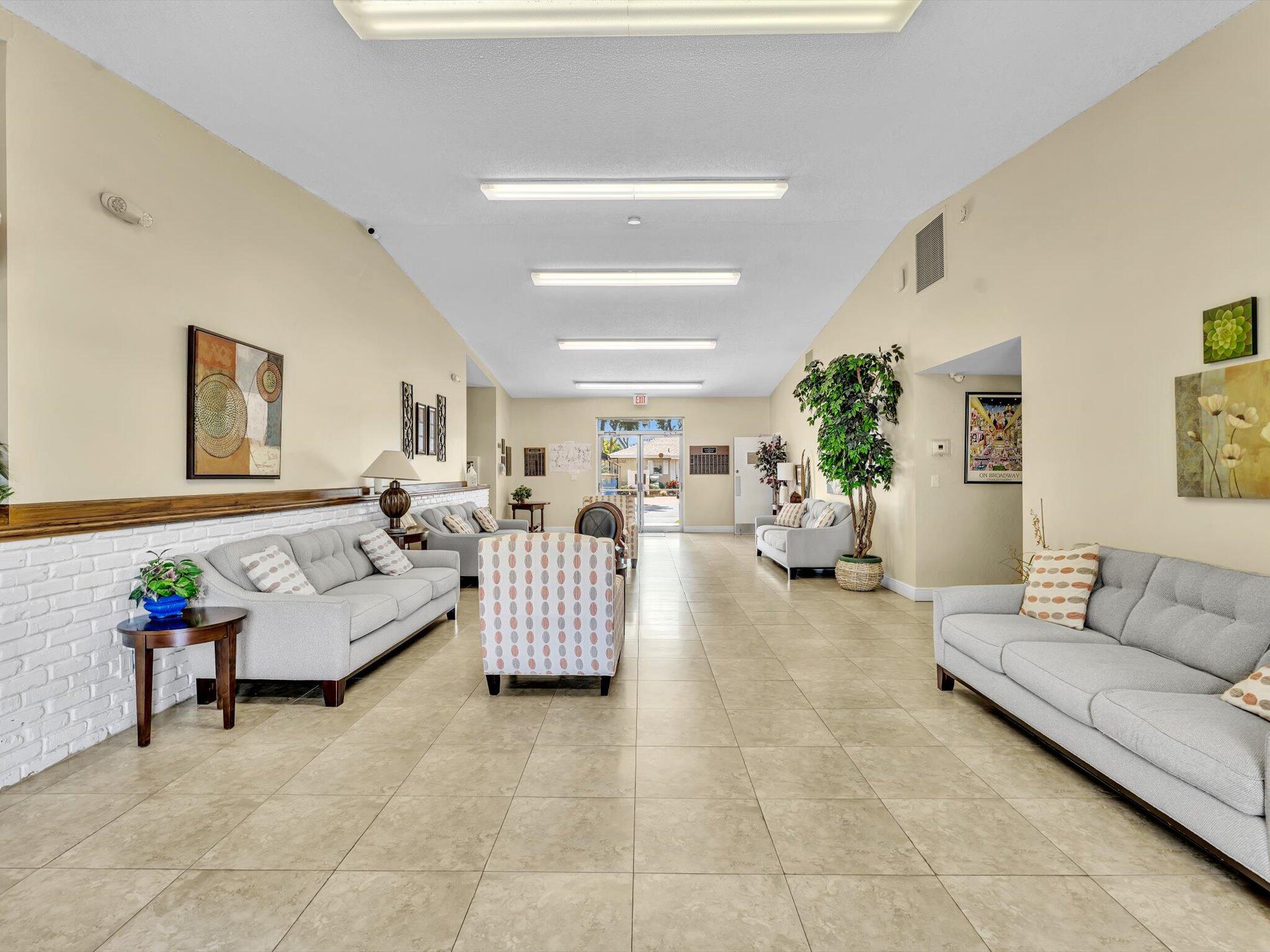 8318 Springlake Drive Boca Raton, FL 33496 - Photo 25 of 31 36-DSC3967