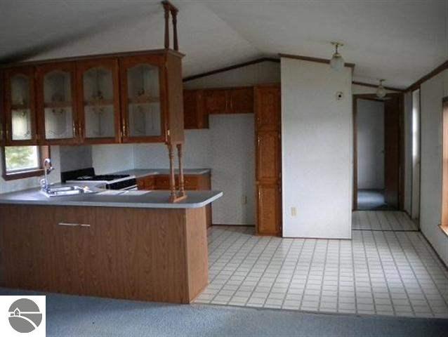 2534 Sawyer Road Traverse City, MI 49685 - Photo 11 of 21 1740113-10.JPG