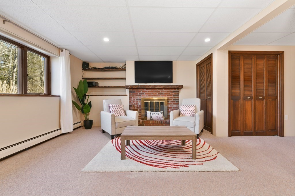 35 Maraglia Road Stoughton, MA 02072 - Photo 13 of 34 Gallery Image 13
