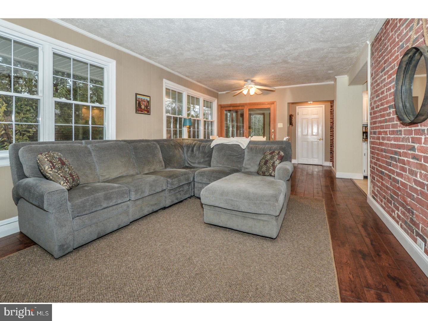 133 Garden Road Oreland, PA 19075 - Photo 10 of 25 Family Room