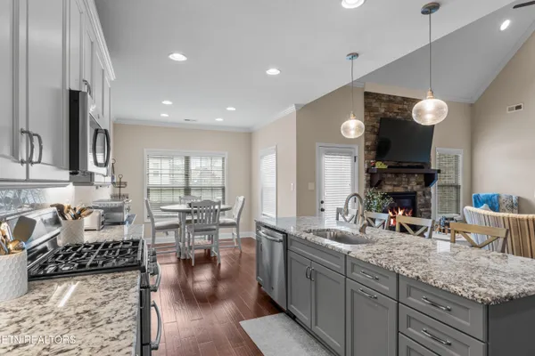 $779,000 | 1432 Edenbridge Drive, Alcoa, TN 37701