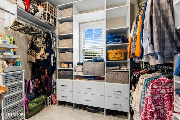 $779,000 | 1432 Edenbridge Drive, Alcoa, TN 37701