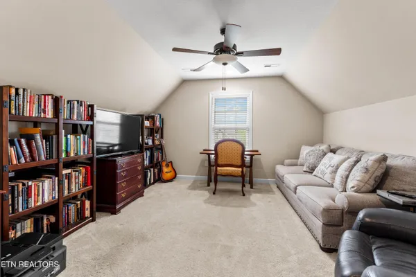 $779,000 | 1432 Edenbridge Drive, Alcoa, TN 37701