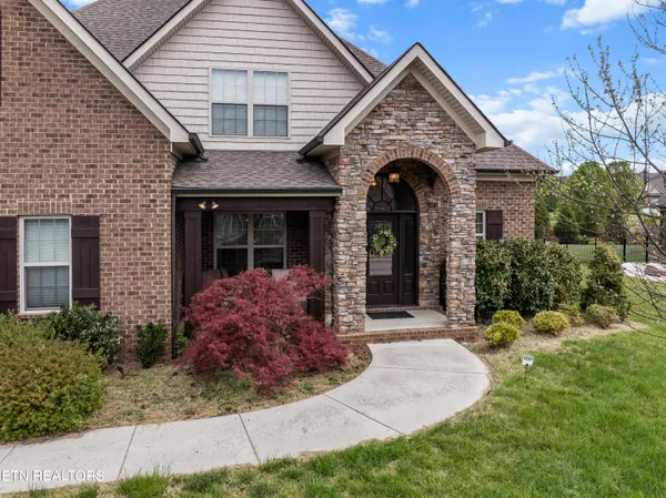 $779,000 | 1432 Edenbridge Drive, Alcoa, TN 37701