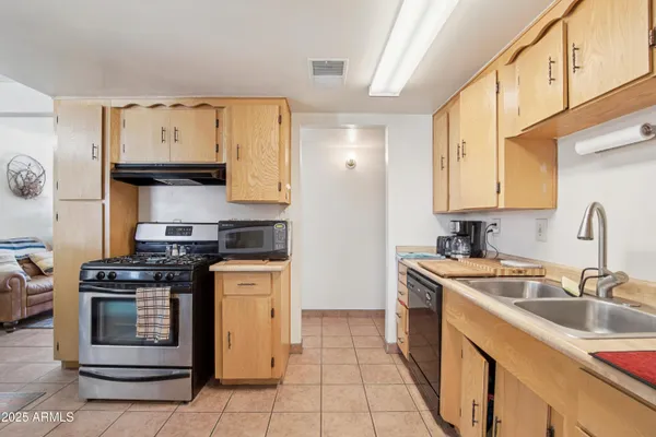 $383,000 | 8514 North 8th Street, Phoenix, AZ 85020