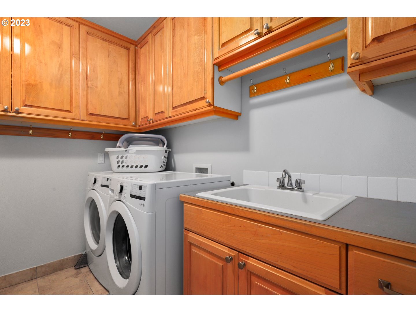 32422 East Bell Road Corbett, OR 97019 - Photo 21 of 32 Gallery Image 21