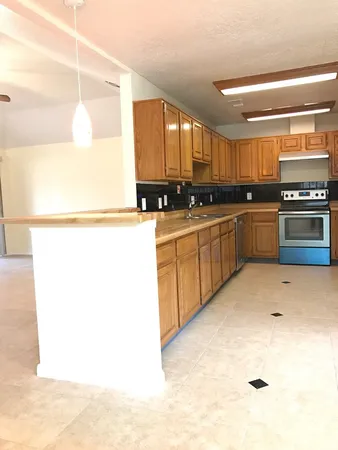 $1,950 | 2118 Endicott Lane, Sugar Land, TX 77478