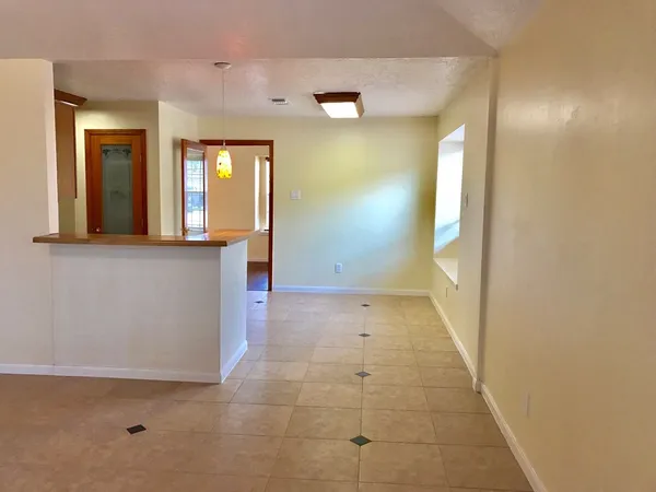 $1,950 | 2118 Endicott Lane, Sugar Land, TX 77478