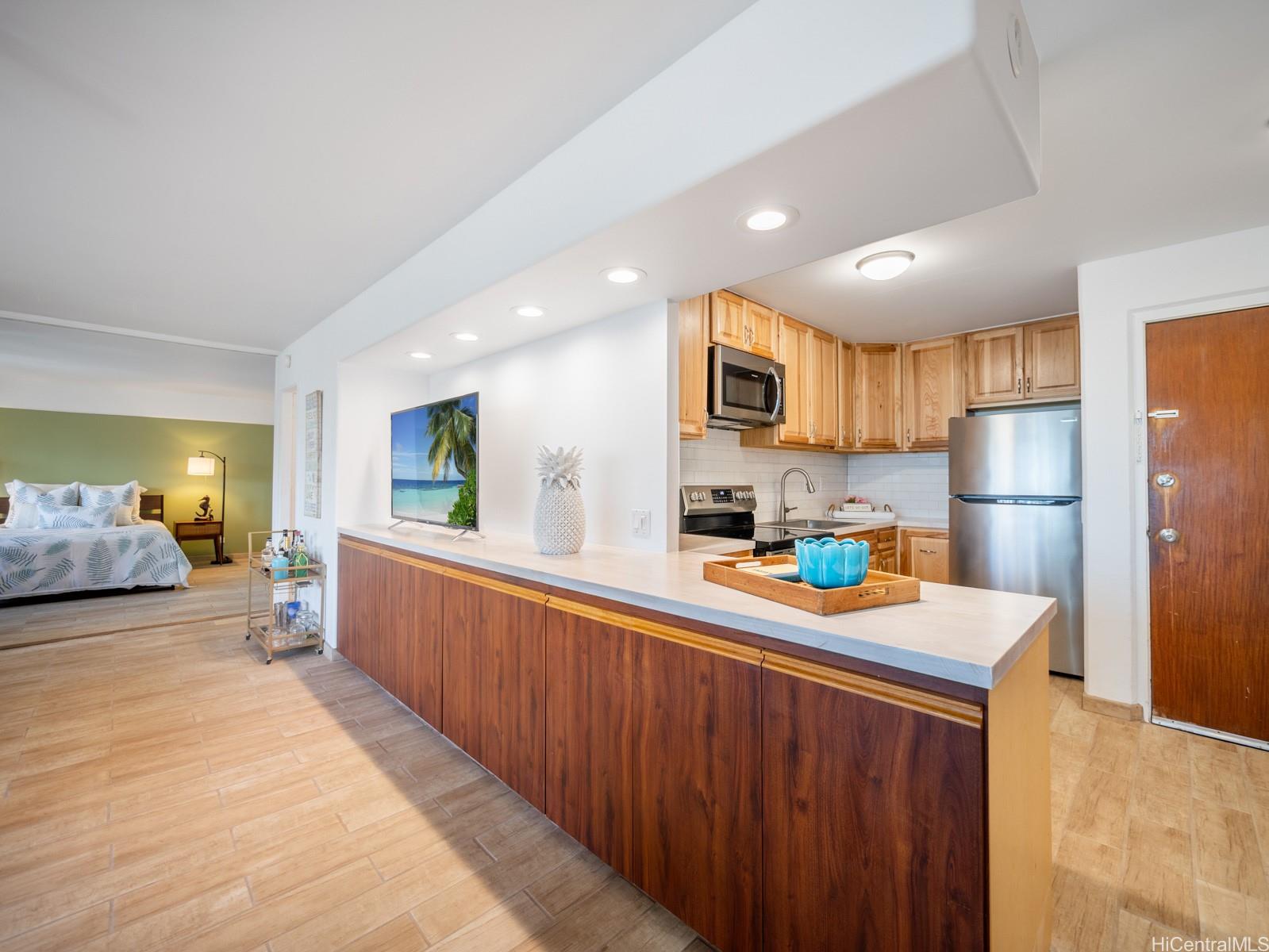 710 Lunalilo Street, Unit 402 Honolulu, HI 96813 - Photo 6 of 20