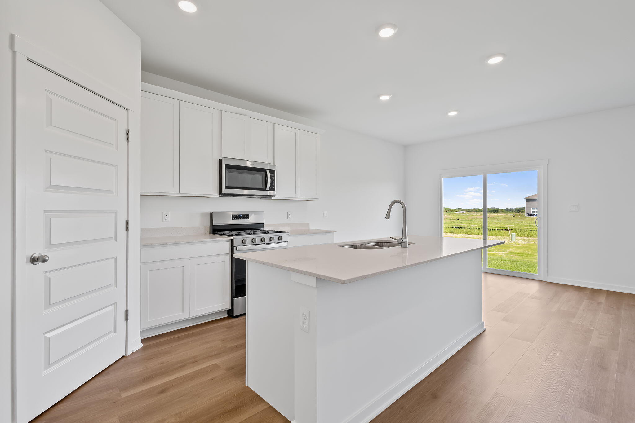 7622 West 107th Place Crown Point, IN 46307 - Photo 4 of 29 2048x1365