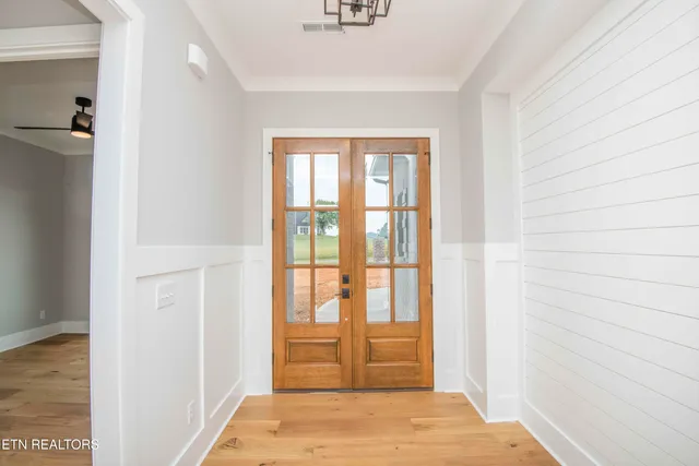 $877,000 | 165 Grandville Court, Vonore, TN 37885