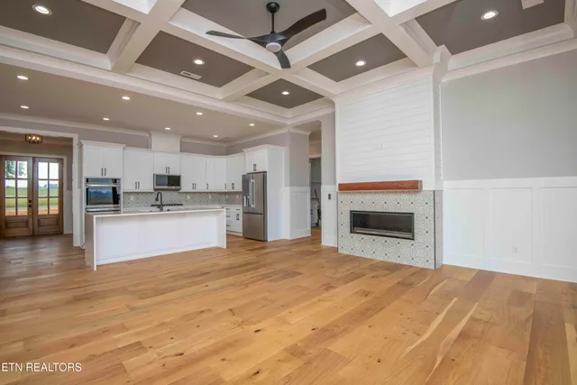 $877,000 | 165 Grandville Court, Vonore, TN 37885