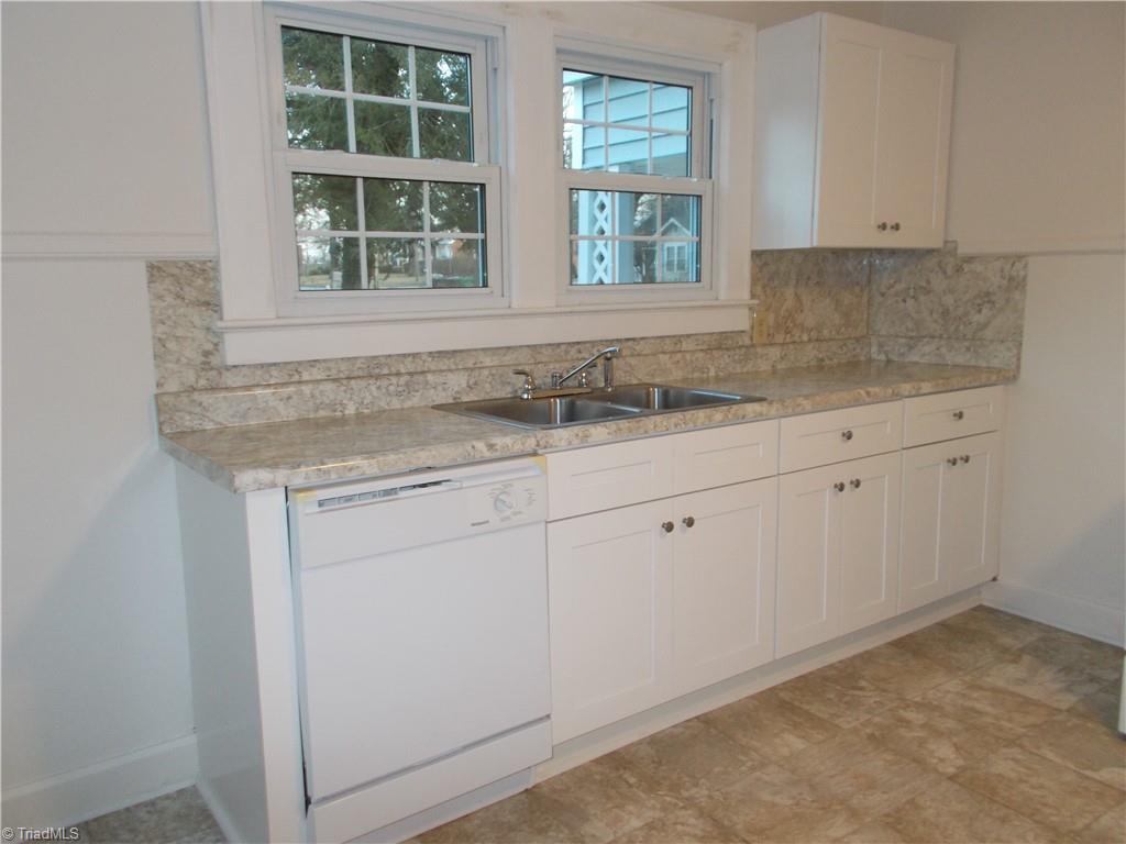 306 Rockspring Road High Point, NC 27262 - Photo 8 of 15 Gallery Image 8