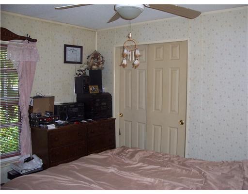 100 Clifford Road Phippsburg, ME 04562 - Photo 10 of 15 Bedroom.
