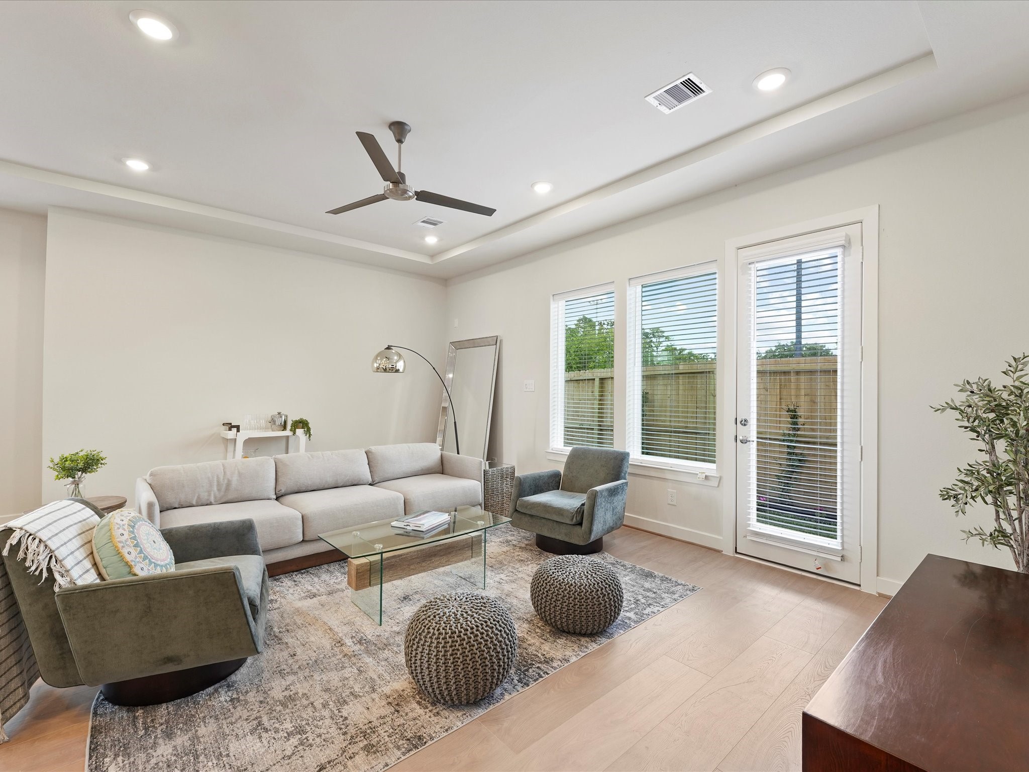 6451-6453 Rena Street Houston, TX 77092 - Photo 12 of 28