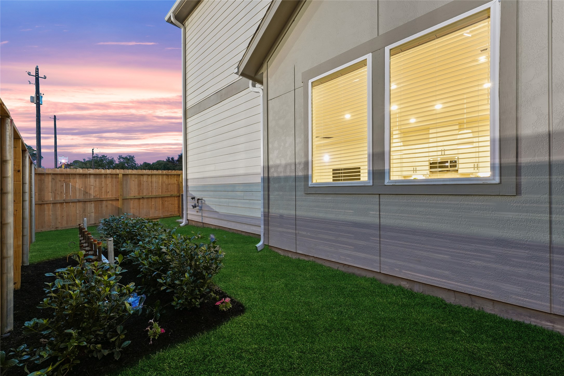 6451-6453 Rena Street Houston, TX 77092 - Photo 14 of 28